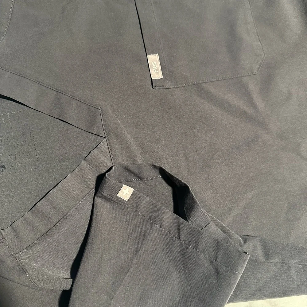 Figs Dark Gray scrub men’s joggers set side top XS pants S